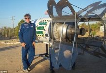 Man who thinks Earth is flat plans to launch self on a rocket Man who thinks Earth is flat plans to launch self on a rocket