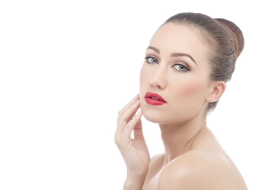 Beauty Tips To Take Care Of Skin Woes During The Monsoons