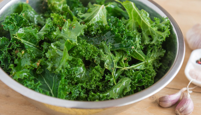 Kale Health Benefits Nutrition Diet Risks And Precautions Version
