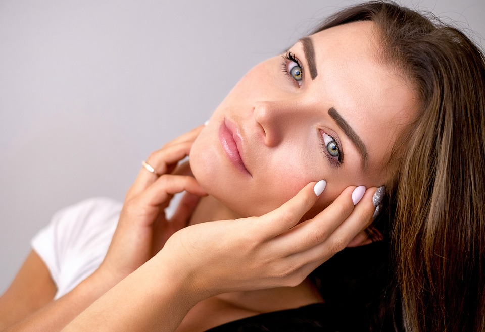 How To Control Oily Skin 9 Tips And Natural Remedies