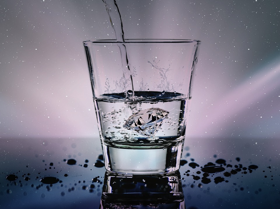 10 Benefits Of Drinking Water On An Empty Stomach Daily